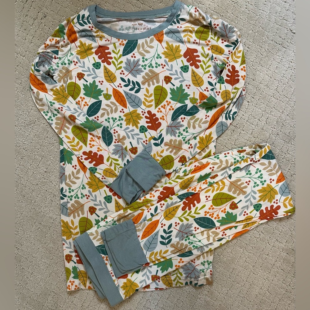 Little Sleepies Bamboo Two Piece Pajamas in Warm Taupe Leaves Print, Size 9/10